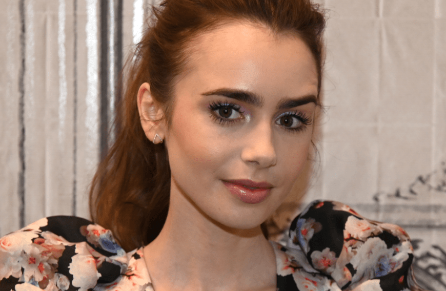 Lily Collins betont zum Beispiel ihre braunen Augen mit einem lilfarbenen Lidschatten ...