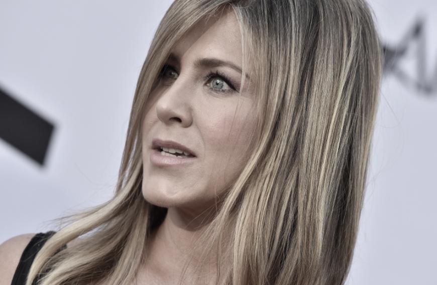 Jennifer Aniston will Brad Pitt endlich wieder ganz für sich alleine haben – und kämpft jetzt mit den Waffen einer Frau.
