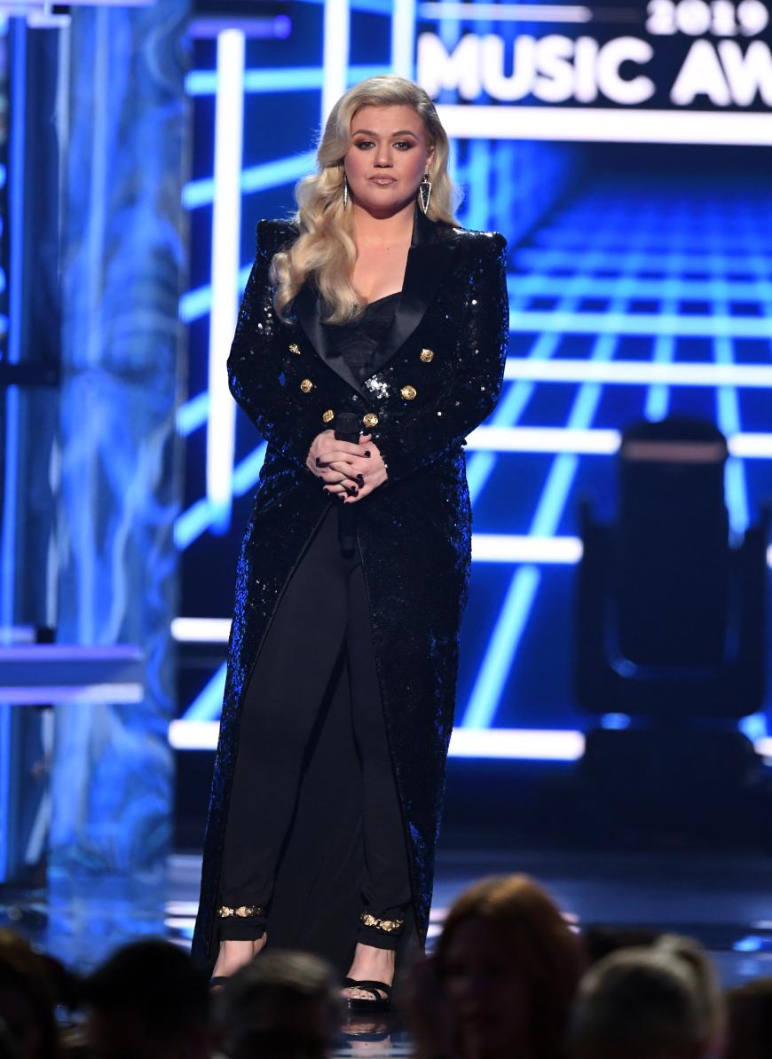 Kelly Clarkson hat schwere Monate hinter sich.