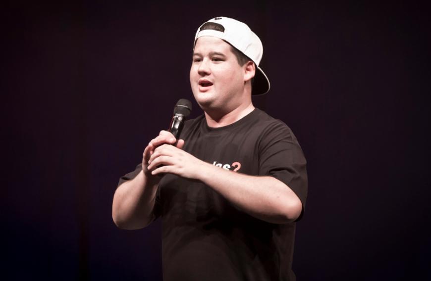 In dieser Staffel wird das neue Supertalent unter anderem von Comdedian Chris Till gekürt.