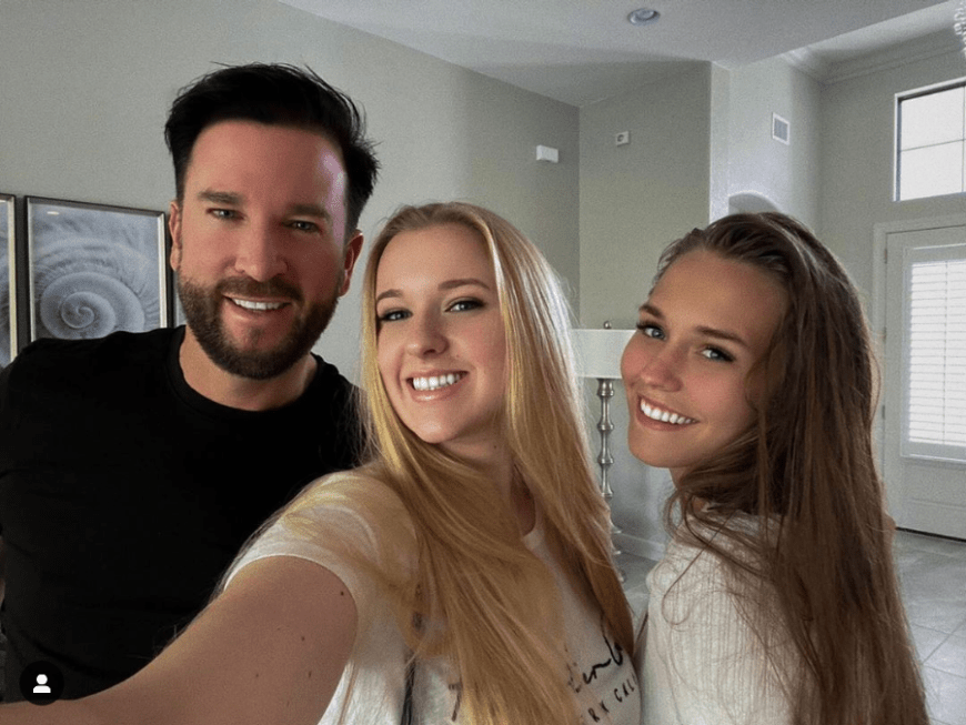 Tochter Adeline stellt sich jetzt öffentlich gegen sie.