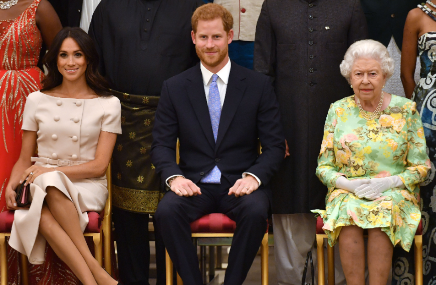 Dem Hof wird vorgeworfen, die Ehefrau von Prinz Harry während ihrer Zeit als Royal nicht vor der Presse beschützt zu haben.