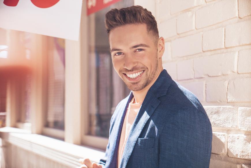 DSDS-Gewinner Ramon Roselly hat gut Lachen: Sein Debütalbum