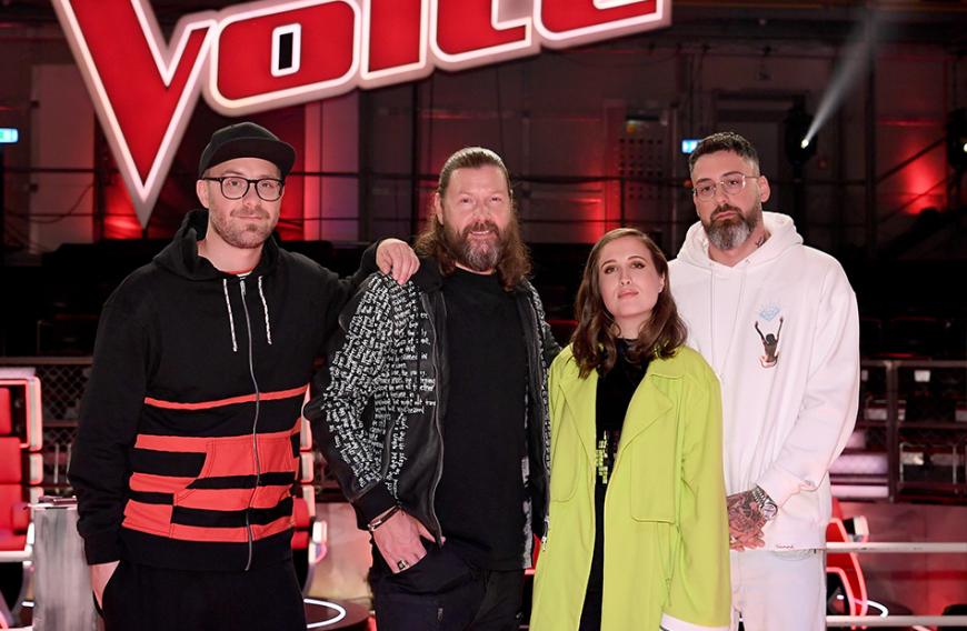 Nachdem bereits bekannt wurde, dass Sido (r.) und Alice Merton (2.v.r.) die Castingsendung vor dem nächsten Durchgang verlassen, stand lange lediglich fest, dass Marc Forster (l.) und Rea Garvey (2.v.l.) dem Format erhalten bleiben.