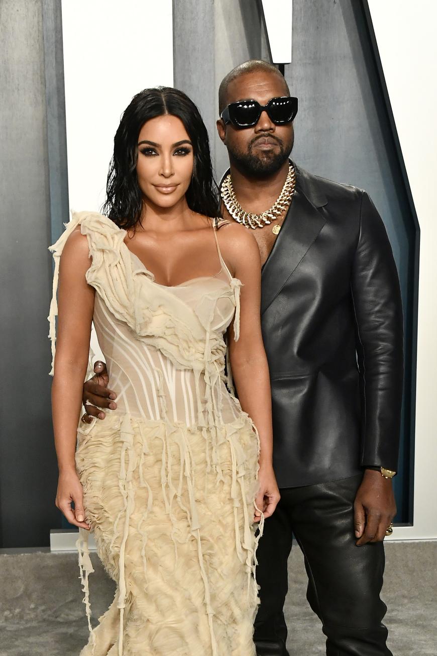 Frau Kim Kardashian steht ihrem Mann bei der Kandidatur zur Seite.