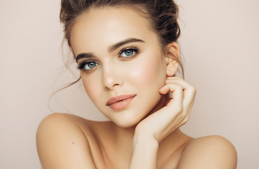 BB-Creams haben die gleiche Wirkung, wie ein Beauty-Filter. Dazu liegen sie superleicht auf der Haut.