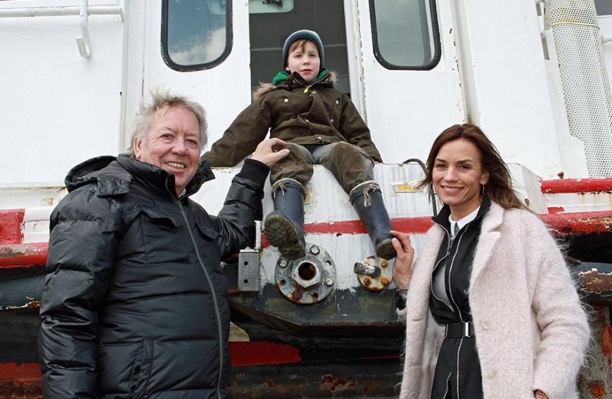 Werner Böhm alias Gottlieb Wendehals mit seiner Ehefrau Susanne Böhm und Sohn Jerome am Rande eines Auftrittes auf dem Heringsfest in Rade am Nord-Ostsee-Kanal 2014.