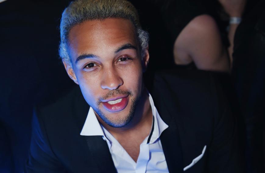 Simon Desue
Richtiger Name: Joshua Weißleder
Mitglied bei YouTube seit: 02.07.2009
Erstes Video: