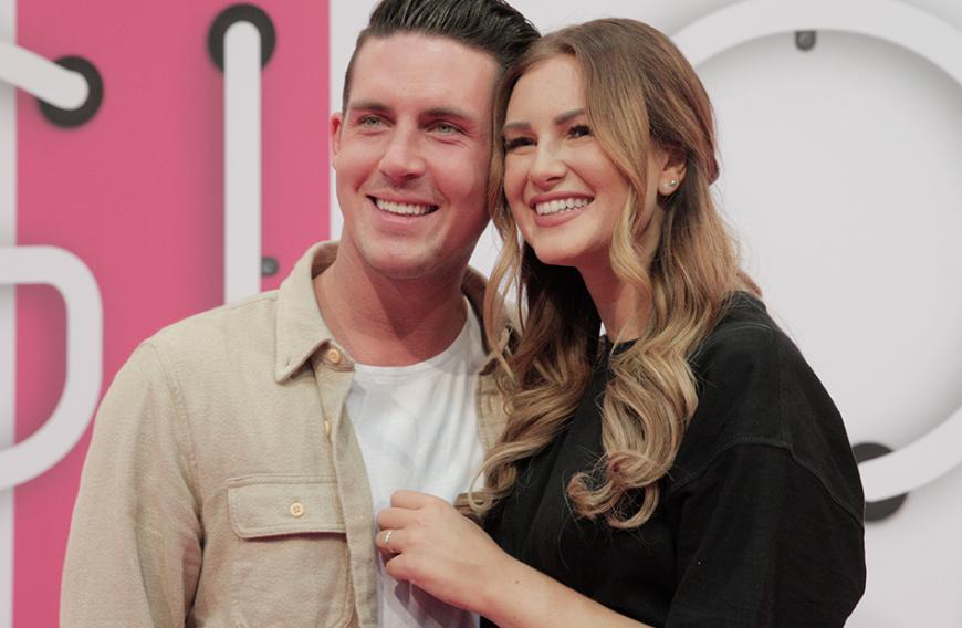 DailyMandT
Richtiger Name: Maren und Tobias Wolf
Mitglied bei YouTube seit: 18.06.2010
Erstes Video: