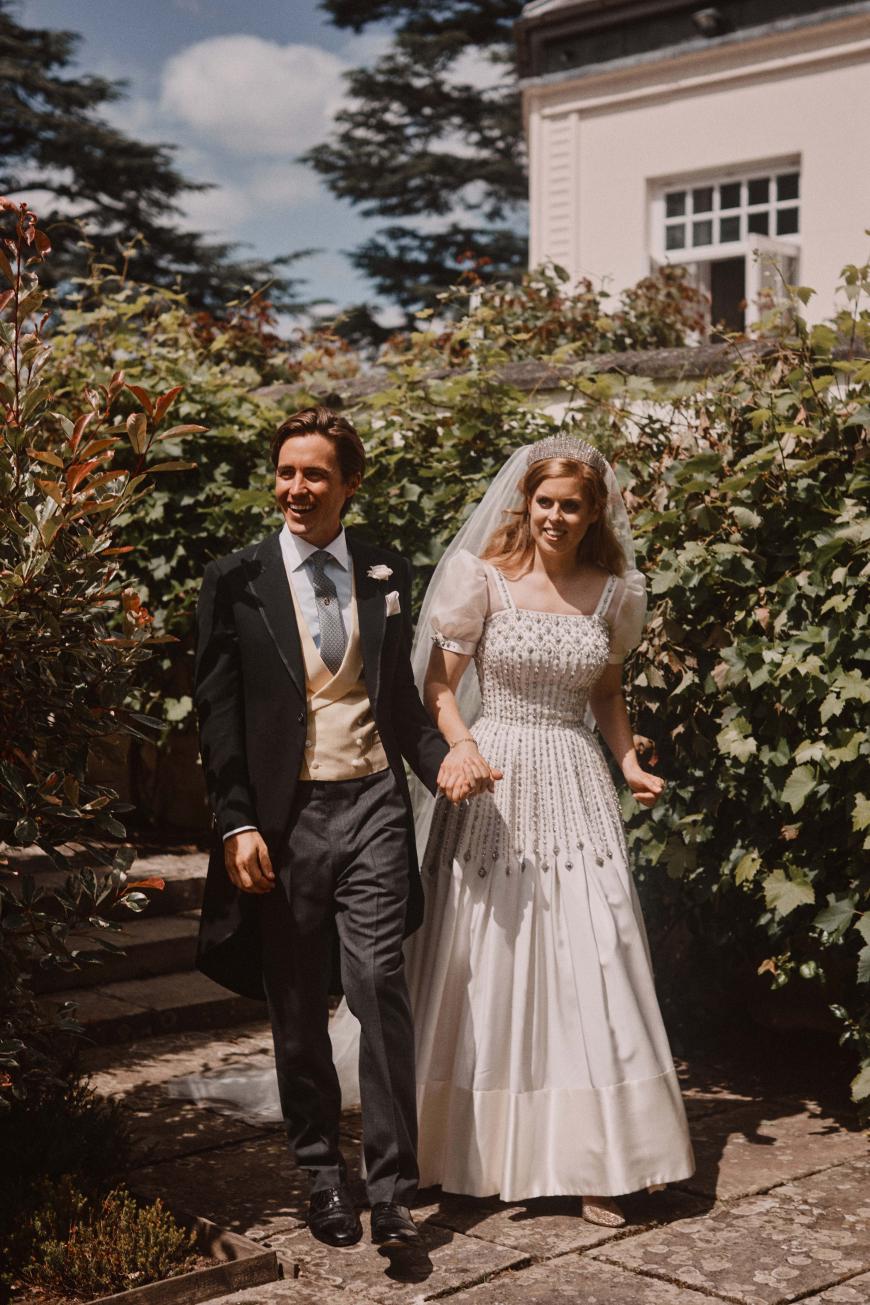 Die Hochzeit fand demnach im kleinen Kreis statt.