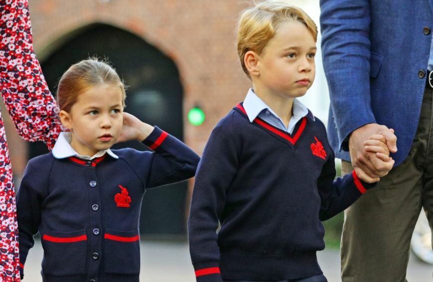 Im Gegensatz zu seiner jüngeren Schwester Charlotte, soll Prinz George extrem sensibel und schüchtern sein.