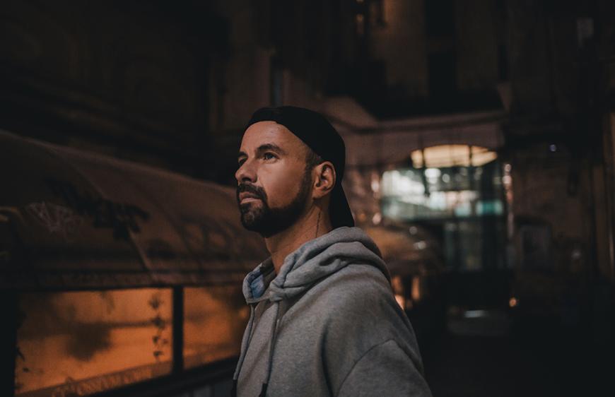 Erst nach dem Tod seiner Mutter konnte sich Joel überwinden, vor einem Publikum zu singen. Bei Florian Silbereisen singt er jetzt vor Millionen.