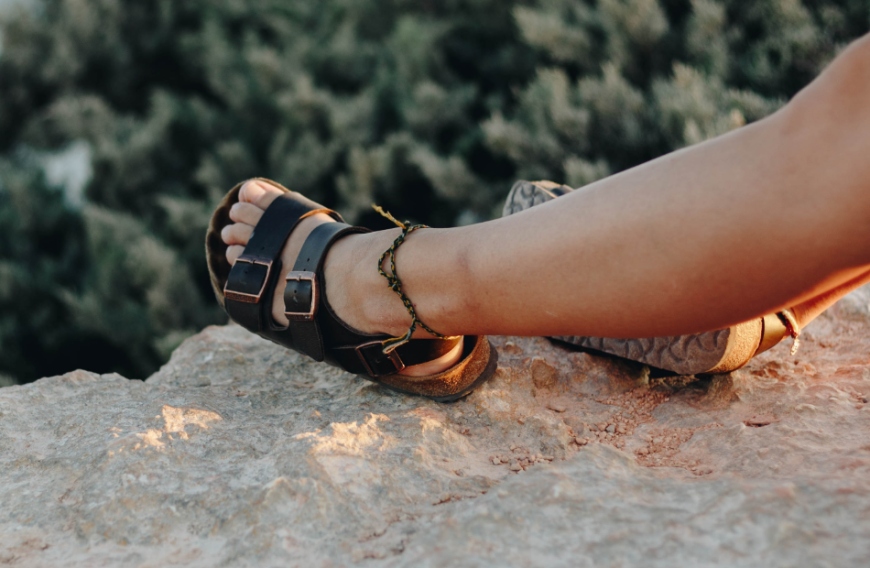 Finde deinen eigenen Look und setze den Trendschuh gekonnt in Szene.