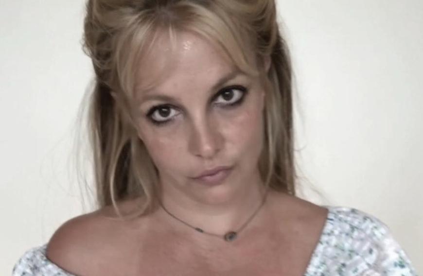 Ob man ihr das glauben kann? Mit diesem Foto, auf dem sie nicht gerade glücklich aussieht, versucht Britney Spears ihre besorgten Fans zu beruhigen.