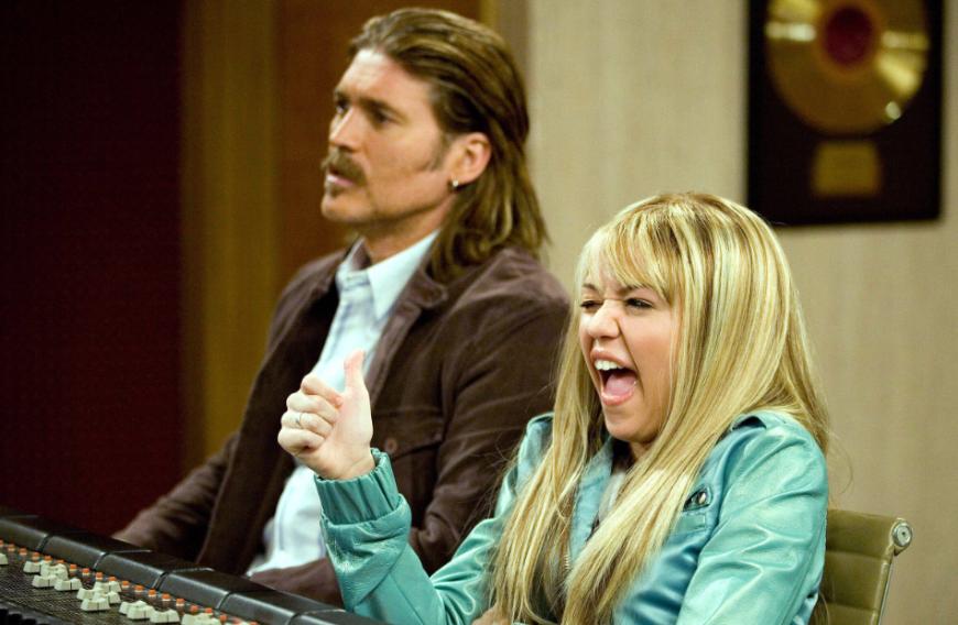 Vielleicht können sich die Fans also schon bald über neue Folgen mit Miley und Billy Ray Cyrus freuen.