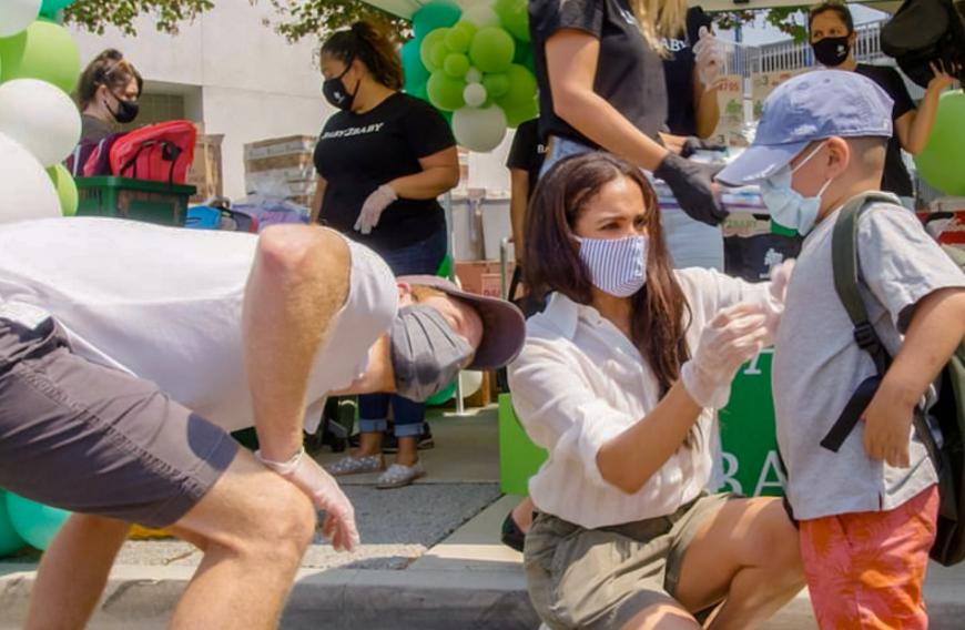 In Los Angeles verteilten die Sussexes gemeinsam mit der Wohltätigkeitsorganisation