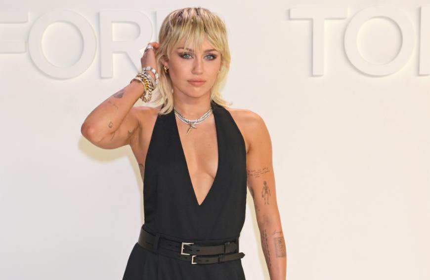 Jetzt gab Miley Cyrus erstmals tiefe Eindrücke in ihre Gedanken und Gefühle rund um die Trennung von ihrem Ex-Mann.