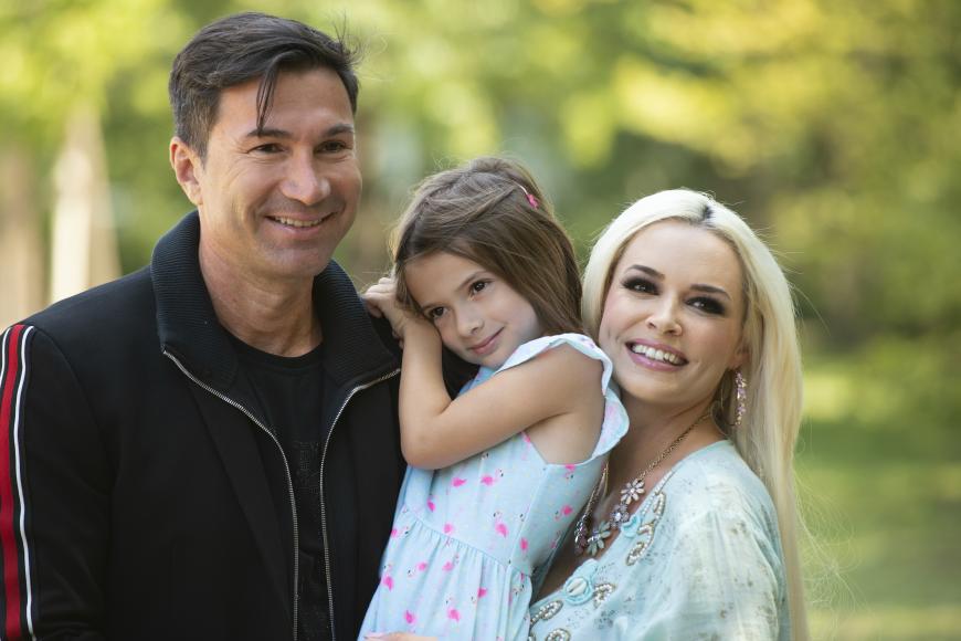 Deshalb wacht Löwen-Mama Daniela auch extrem über ihre fünfjährige Tochter Sophia (M.).