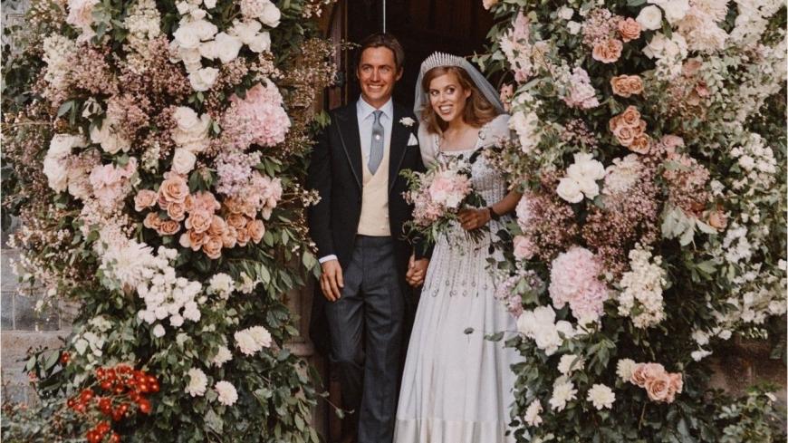 Schon bei der Hochzeit seiner Tochter Beatrice musste sich Prinz Andrew im Hintergrund halten.