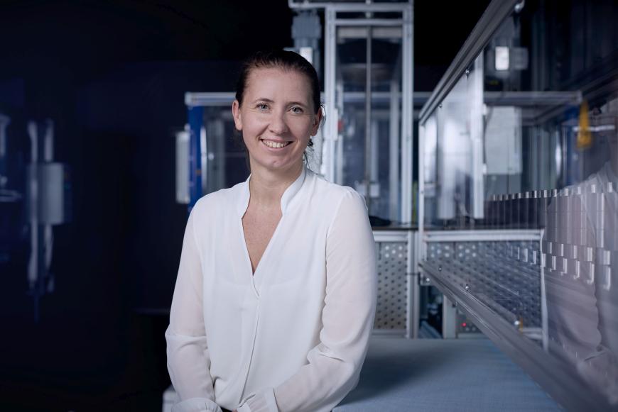 Dr. Verena Senn, Neurobiologin und Schlafexpertin bei Emma – The Sleep Company, erklärt, wie das perfekte Kissen aussehen sollte ...