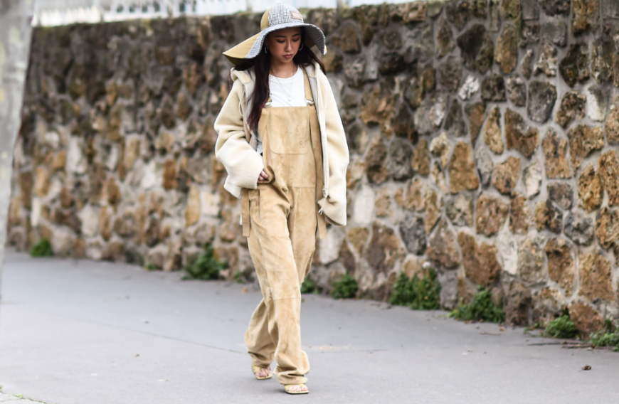 Latzhosen liegen diesen Herbst voll im Trend. Wir haben uns nach den schönsten Modellen umgeschaut – und hier sind die Must-haves!