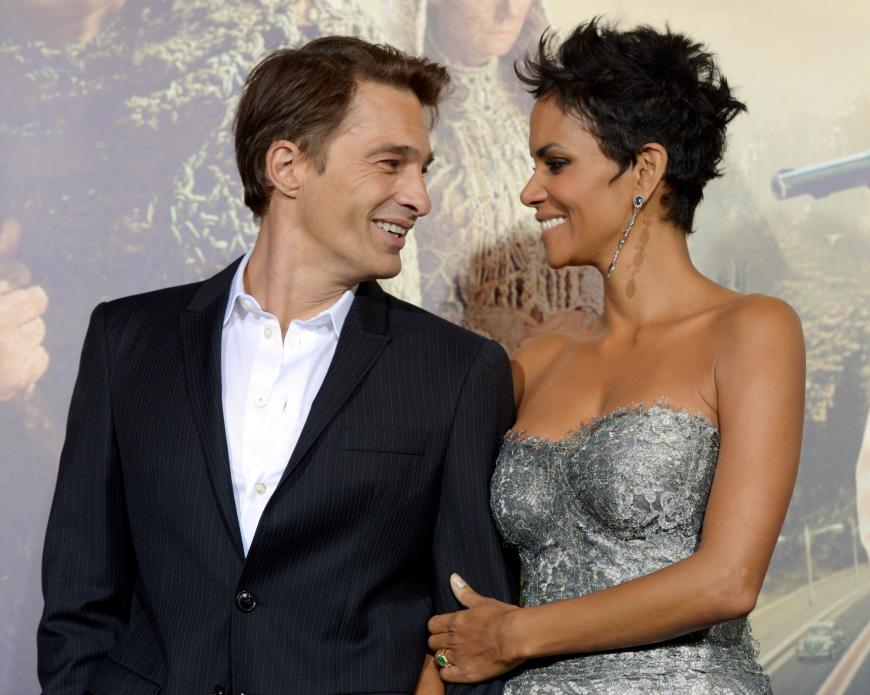 Von ihrem letzten Ehemann Olivier Martinez ließ sie sich 2016 scheiden.