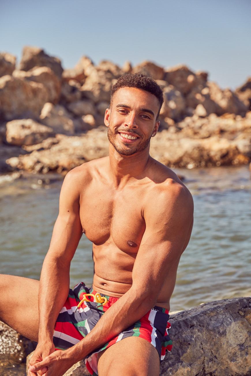 Manuel Schmidt (25), Fitnesstrainer aus Kassel - RAUS IN FOLGE 3