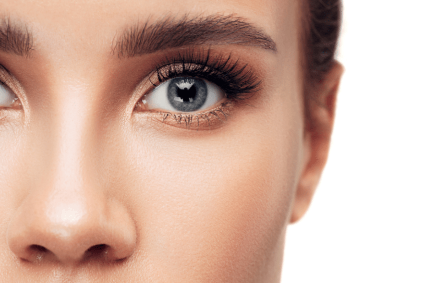 Psst! Wir haben eine Mascara entdeckt, die uns satte 300 Prozent mehr Volumen zaubern soll!