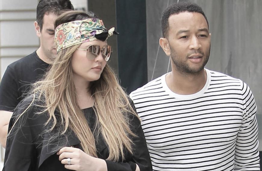 Chrissy Teigen musste kürzlich wegen schwerer Blutungen während ihrer Schwangerschaft ins Krankenhaus eingeliefert werden.