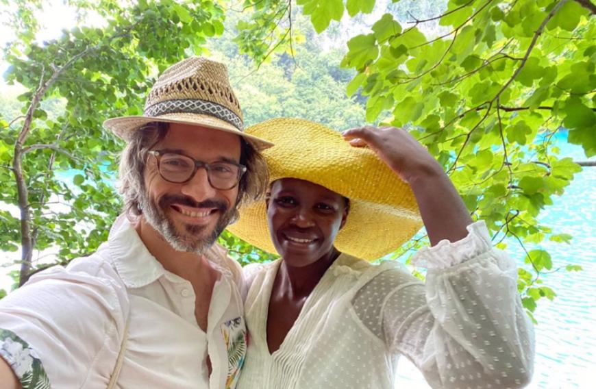 Jetzt muss Maite Kelly einen weiteren Stich ins Herz verkraften – Florent Raimond und Kaone Mabina zeigen sich verliebter denn je.