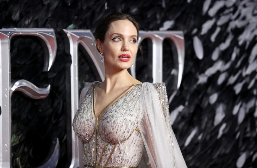 Vor einiger Zeit enthüllte Steven, wie Angelina Jolie tatsächlich ist.