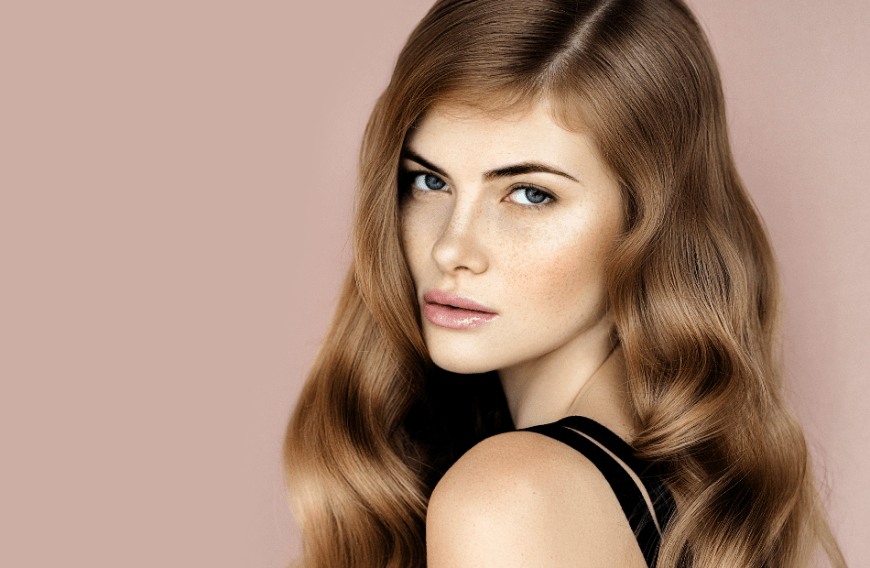 Bye, bye Frizz – hallo Glanz! Wir haben Haarpflege-Drops entdeckt, die deine Mähne wieder zum Strahlen bringen.