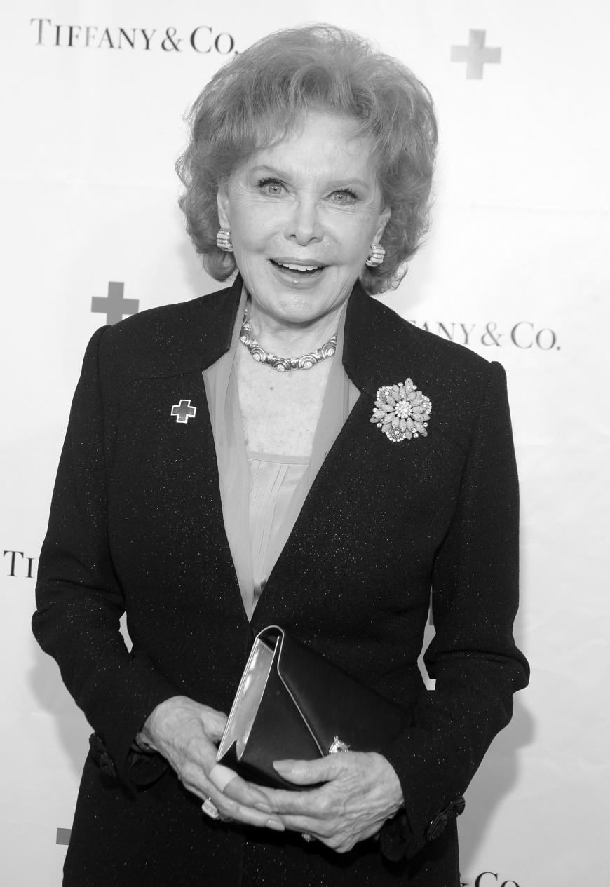 Hollywood-Legende Rhonda Fleming starb am 14. Oktober im Alter von 97 Jahren in einem kalifornischen Krankenhaus. Fleming zählte in den 40er und 50er Jahren zu den erfolgreichsten Frauen in der Branche. Einer ihrer größten Erfolge ist die Rolle der Mary Carmichael in Alfred Hitchcocks Thriller
