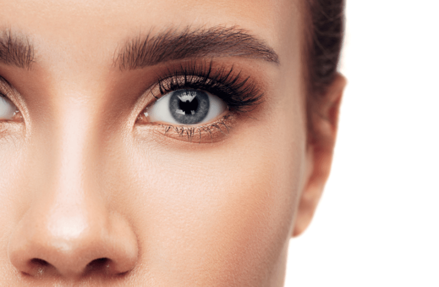 Lange, voluminöse Wimpern – dieser Traum wird dank Wimpernseren wahr. Und ein Topseller ist aktuell stark reduziert!