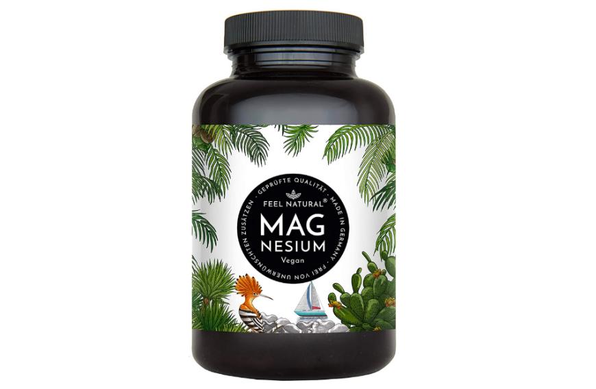 Magnesium kann nicht nur Muskelkrämpfen, sondern auch Kopfschmerzen vorbeugen, die eine häufige Beschwerde nach Absetzen der Pille sind. Hier kannst du die Magnesium-Kapseln von Feel Natural für 18 Euro kaufen.