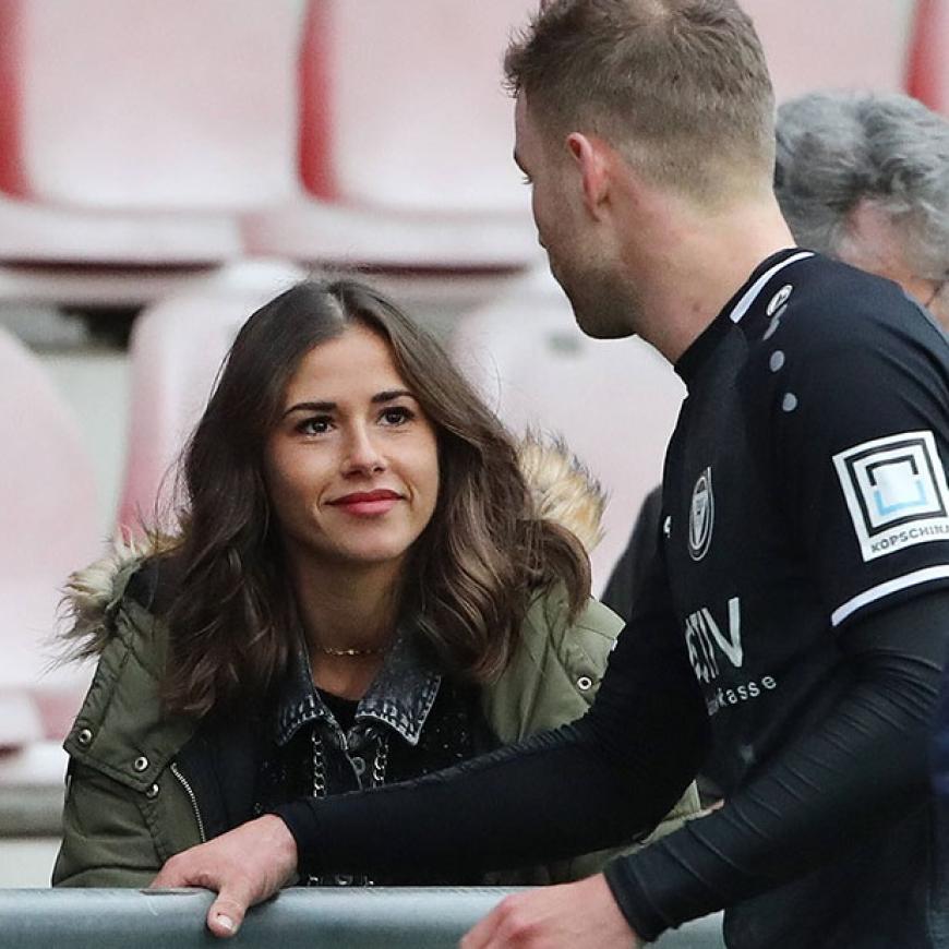 Immer unterstützend an ihrer Seite: Freund und Fußballer Julian Büscher.