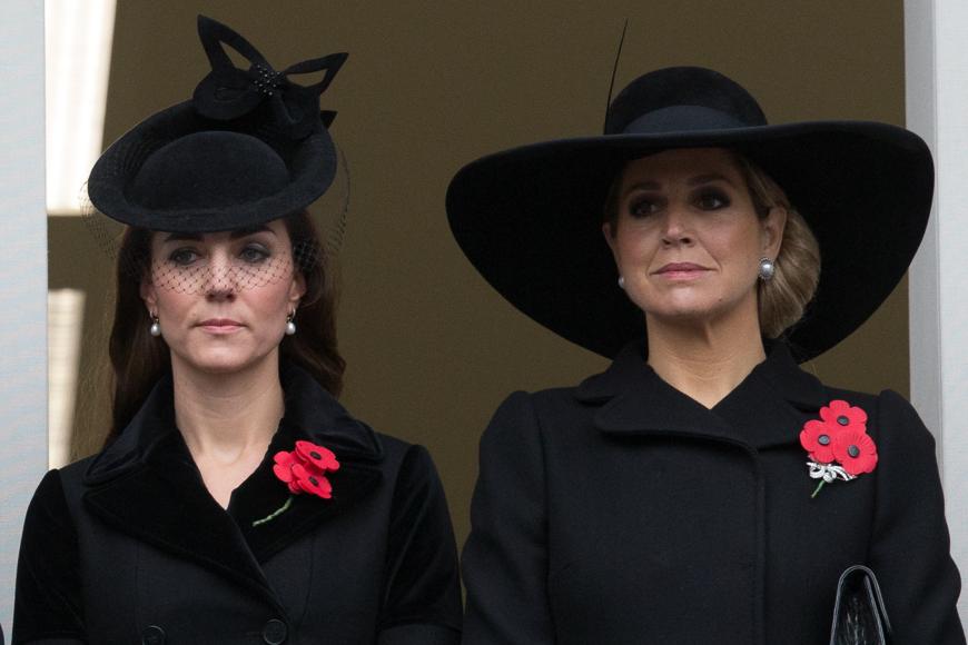 Königin Máxima (r.) an der Seite von Herzogin Kate (l.)