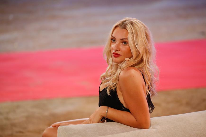 Die TV-Blondine verrät Dating-Details ...