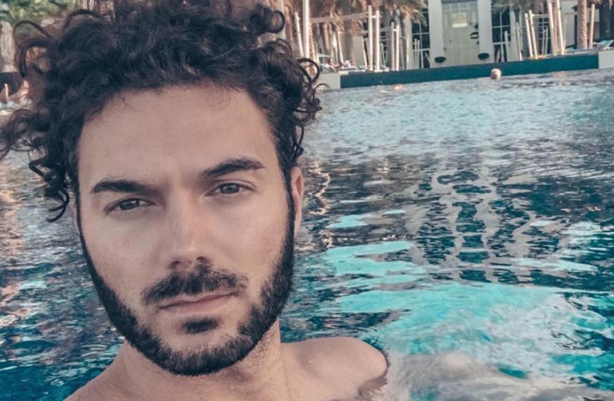 Für den 29-Jährigen ist das Verhalten seines Partners ein No-Go. Er verlängerte seinen Urlaub kurzerhand und will sich in den nächsten Tagen über einiges klarwerden. Droht die Trennung von Rafi?
