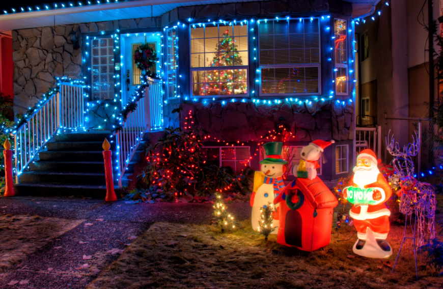 Wir haben uns nach hübscher Weihnachtsdeko umgeschaut – sowohl für den Innen- als auch Außenbereich.