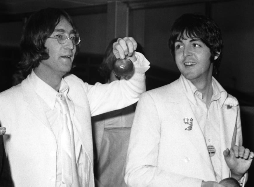 Der Tod seines besten Freundes John Lennon beschäftigt Paul McCartney bis heute.