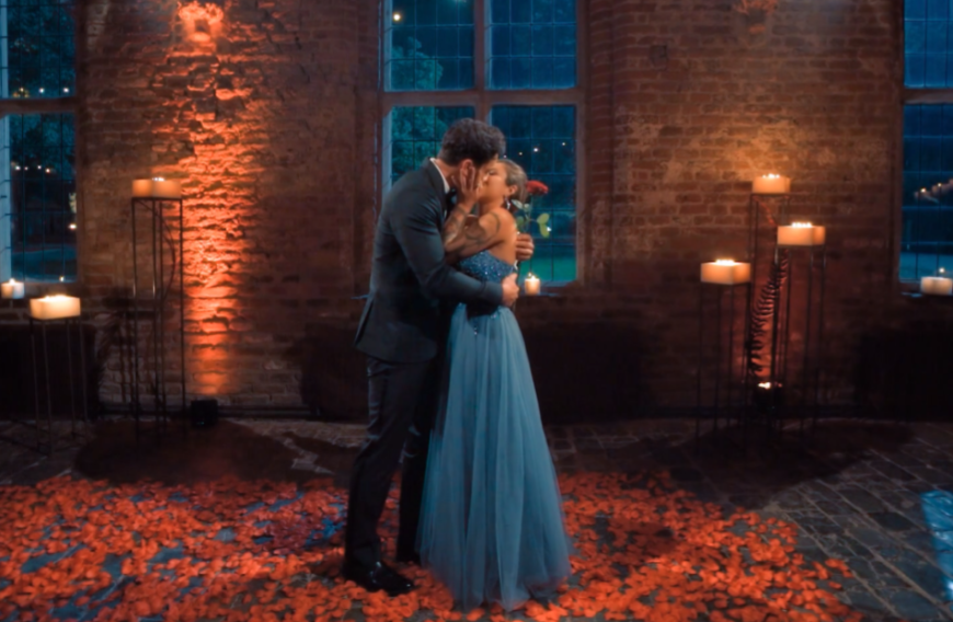 Als Bachelorette durfte Melissa Damilia im großen Finale ihre letzte Rose vergeben und entschied sich für Leander.