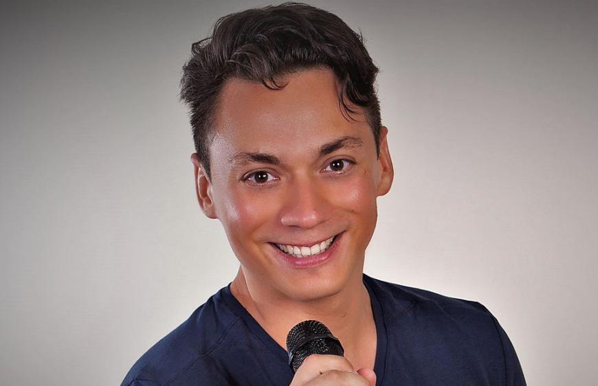 Roberto Silver
Roberto Silver vereint lateinamerikanische Leidenschaft und die Liebe zum deutschen Schlager in Ohrwürmern wie