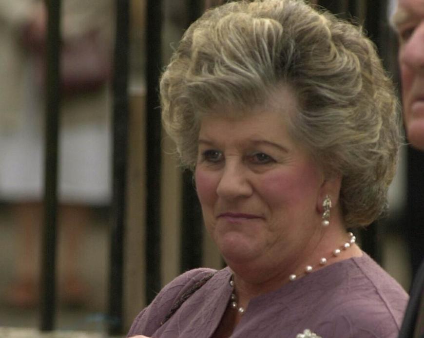 Vor wenigen Tagen starb ihre Cousine Lady Mary Colman.