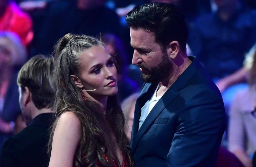 Angeblich sei ein Werbedeal mit dem Label geplatzt, weil weder der Schlagerstar noch seine Ehefrau Laura Müller eine Leistung erbracht hätten - trotz angeblicher Vorauszahlung.