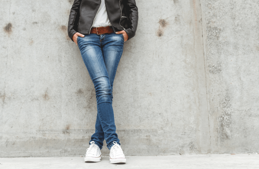 Mit einer Jeans setzt du immer ein modisches Statement. Das Tolle: Die Denim-Hosen passen zu jedem Anlass!