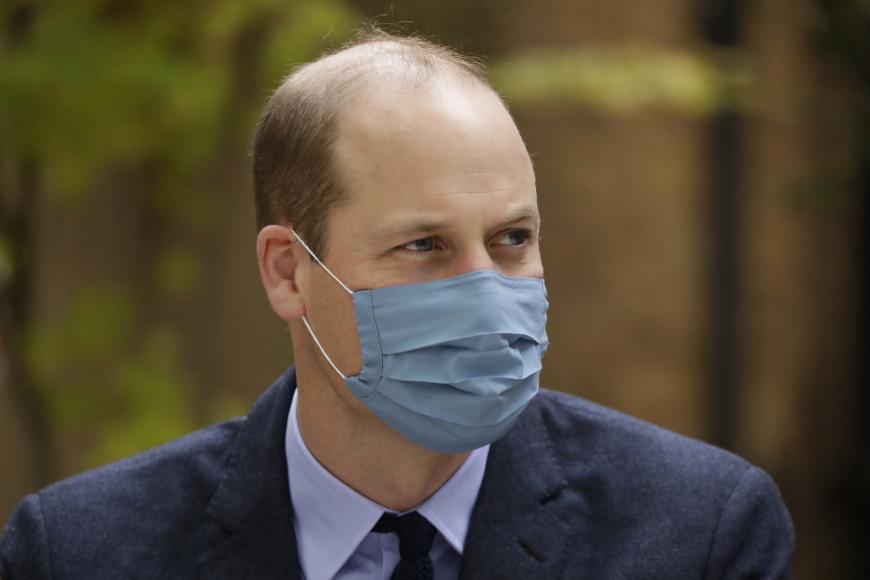 Nun überlegt der Prinz aufgrund der schweren gesundheitlichen Lage wieder in seine alte Tätigkeit zurückzukehren, um das Land zu unterstützen.