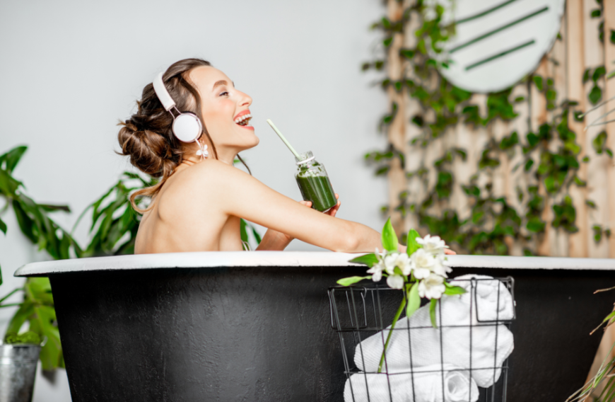 Pünktlich zum Jahresbeginn gönnen wir unserem Körper ein Detox-Programm. Wir verraten dir 15 hilfreiche Tipps und Tricks.