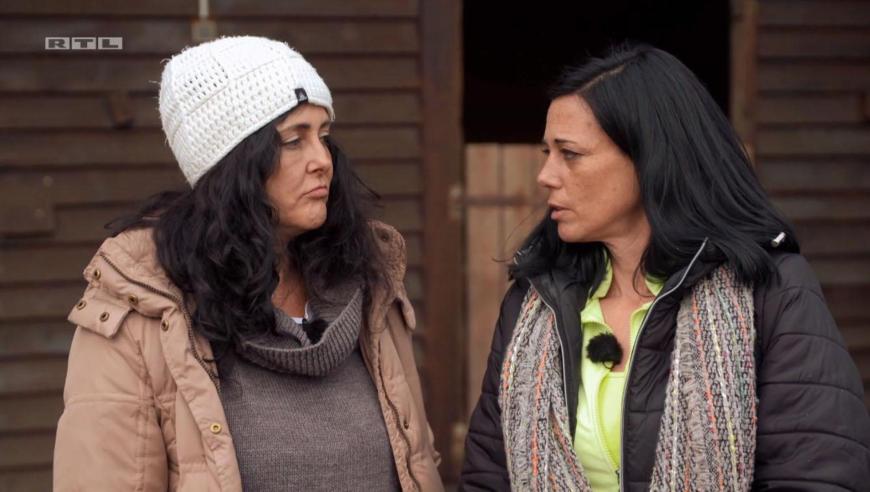 Damals entschied sich der Gnadenhof-Betreiber für die Kandidatinnen Bianca und Irene – der Anfang einer etwas ungewöhnlichen Liebesgeschichte, wie sich knapp ein Jahr später herausstellen sollte.