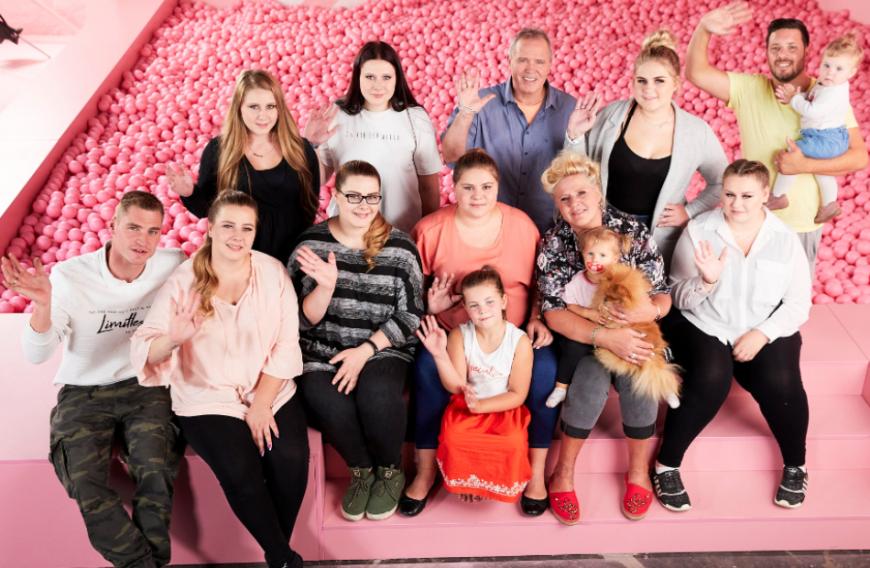 Die Wollnys kennt man vor allem aus dem Fernsehen. Doch abseits der Kamera haben sie ganz normale Jobs.